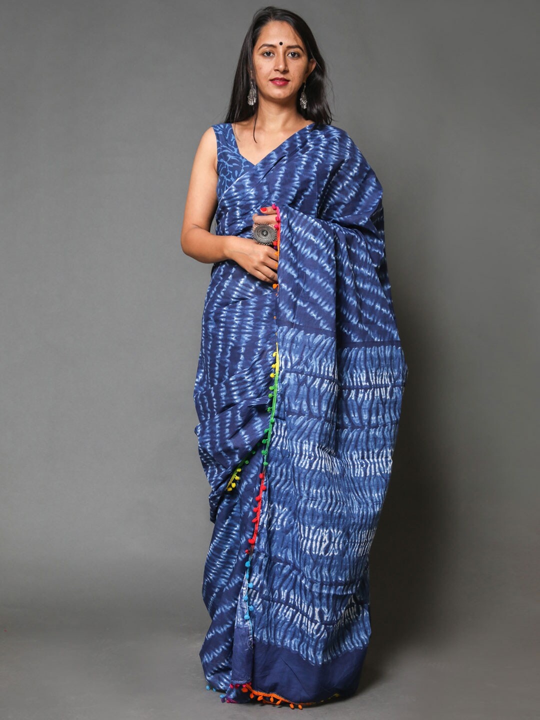 

BUTA BUTI Women Blue & White Leheriya Pure Cotton Saree