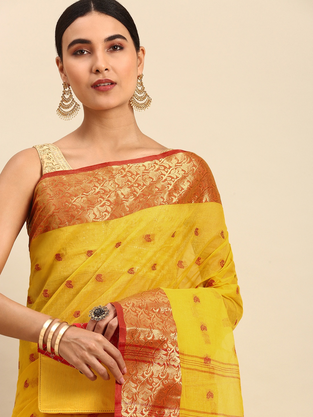 

WoodenTant Yellow Woven Design Pure Cotton Taant Saree