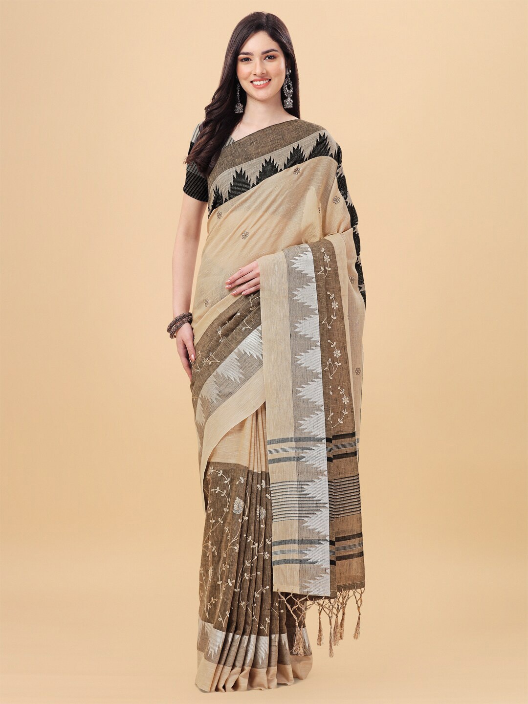 

Mitera Beige & Black Floral Zari Pure Linen Saree