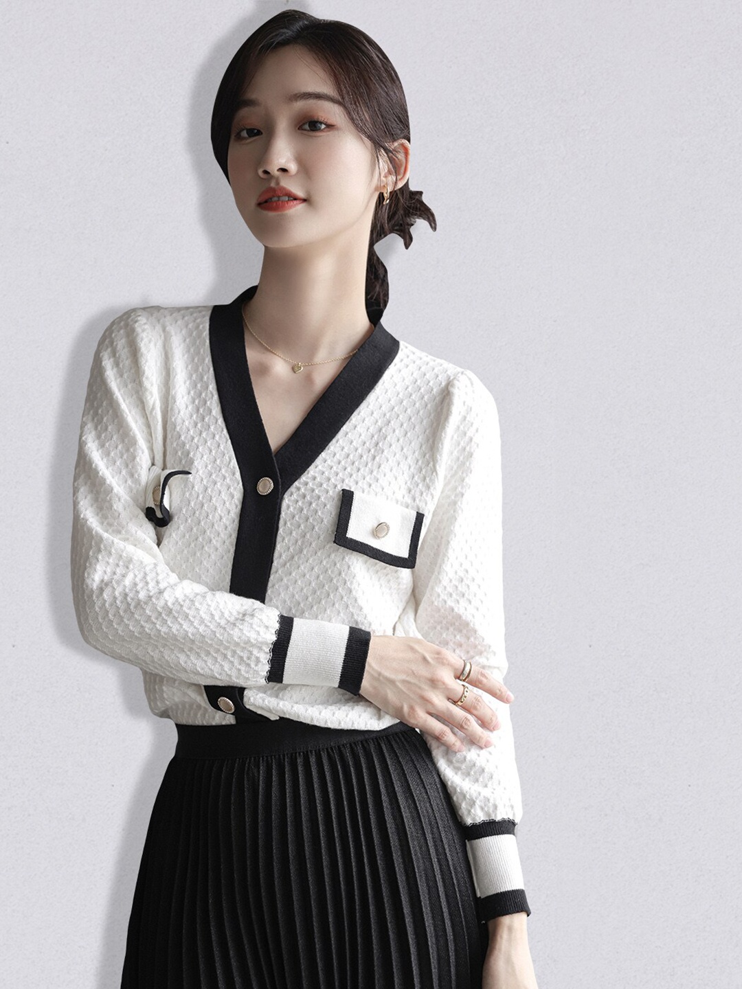 

JC Collection Women White & Black Cable Knit Cardigan