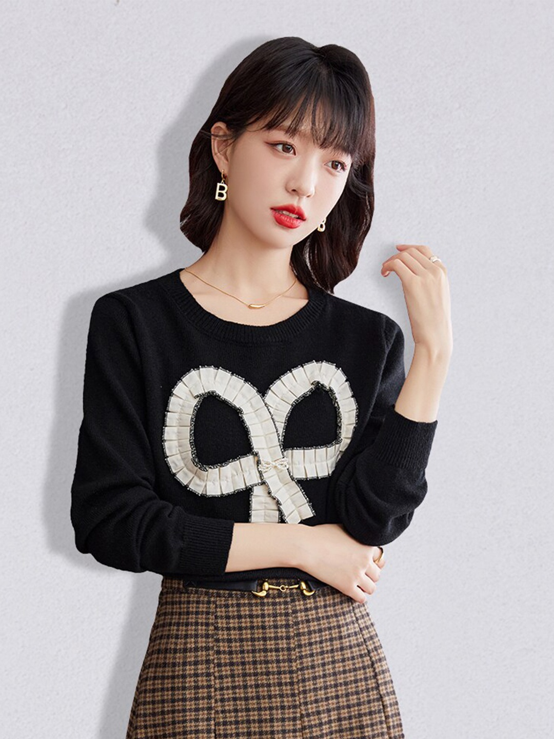 

JC Collection Women Black & White Embroidered Pullover
