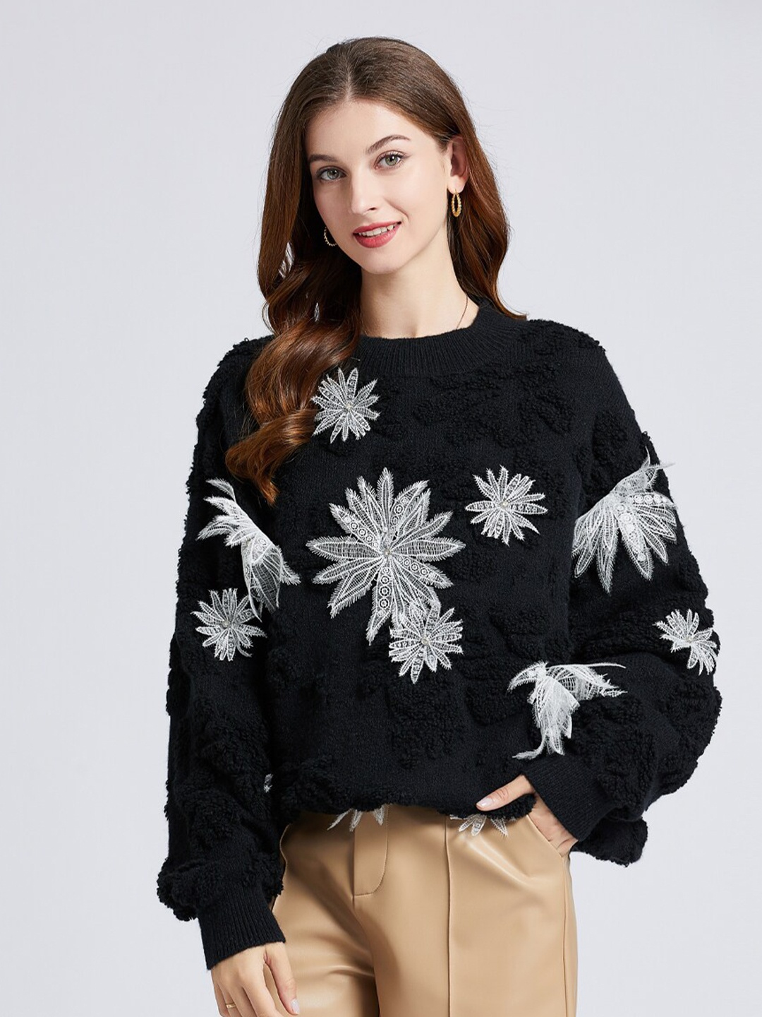 

JC Collection Women Black & White Floral Longline Pullover with Applique Detail