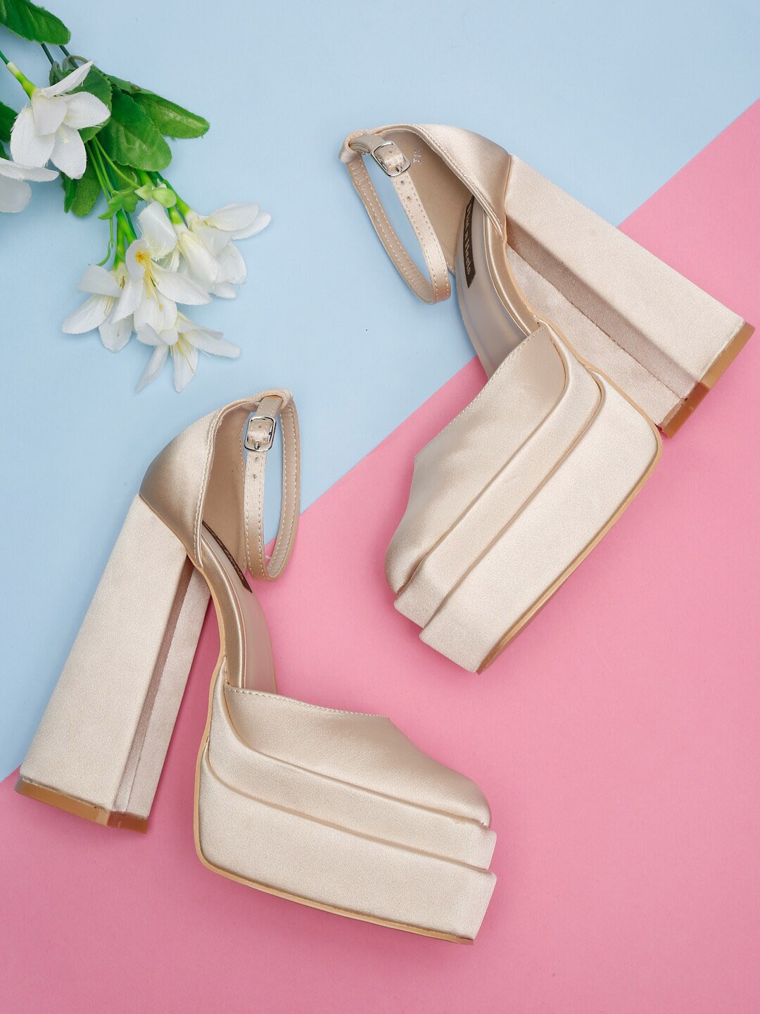 

Flat n Heels Beige Suede Block Heels With Ankle Loop