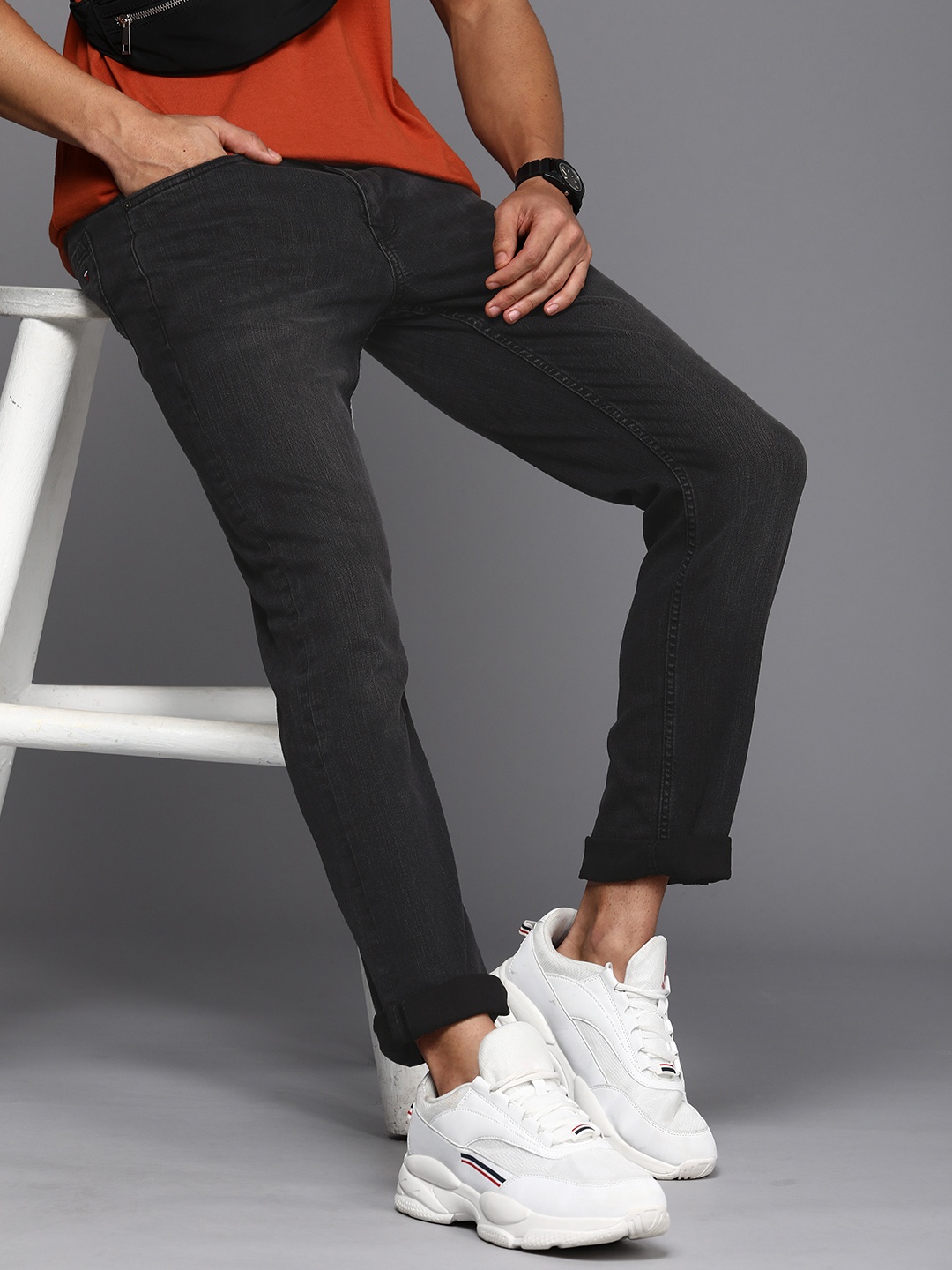 

Louis Philippe Jeans Men Slim Fit Low-Rise Light Fade Stretchable Jeans, Charcoal
