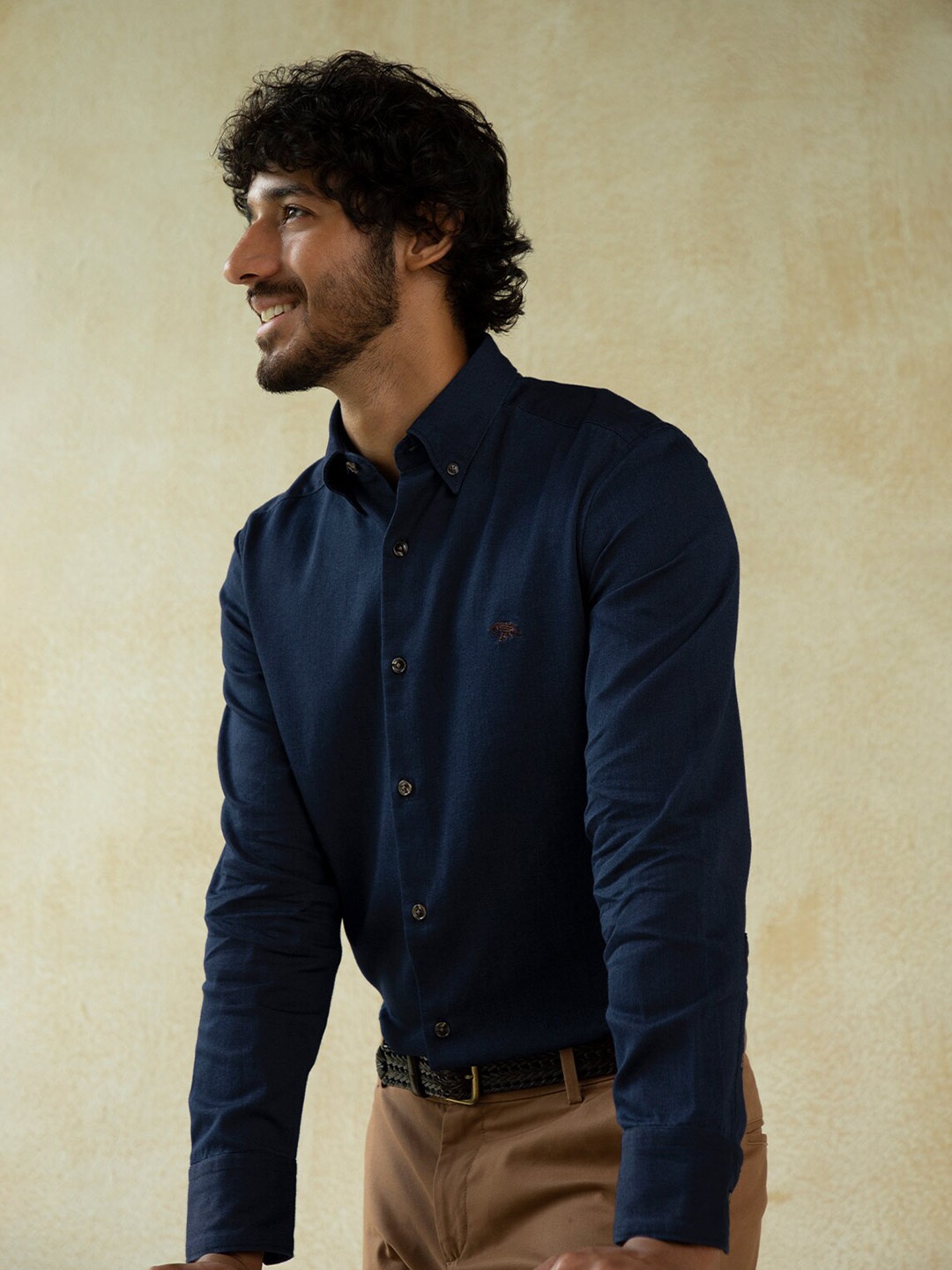 

Andamen Men Blue Classic Slim Fit Cotton Casual Shirt