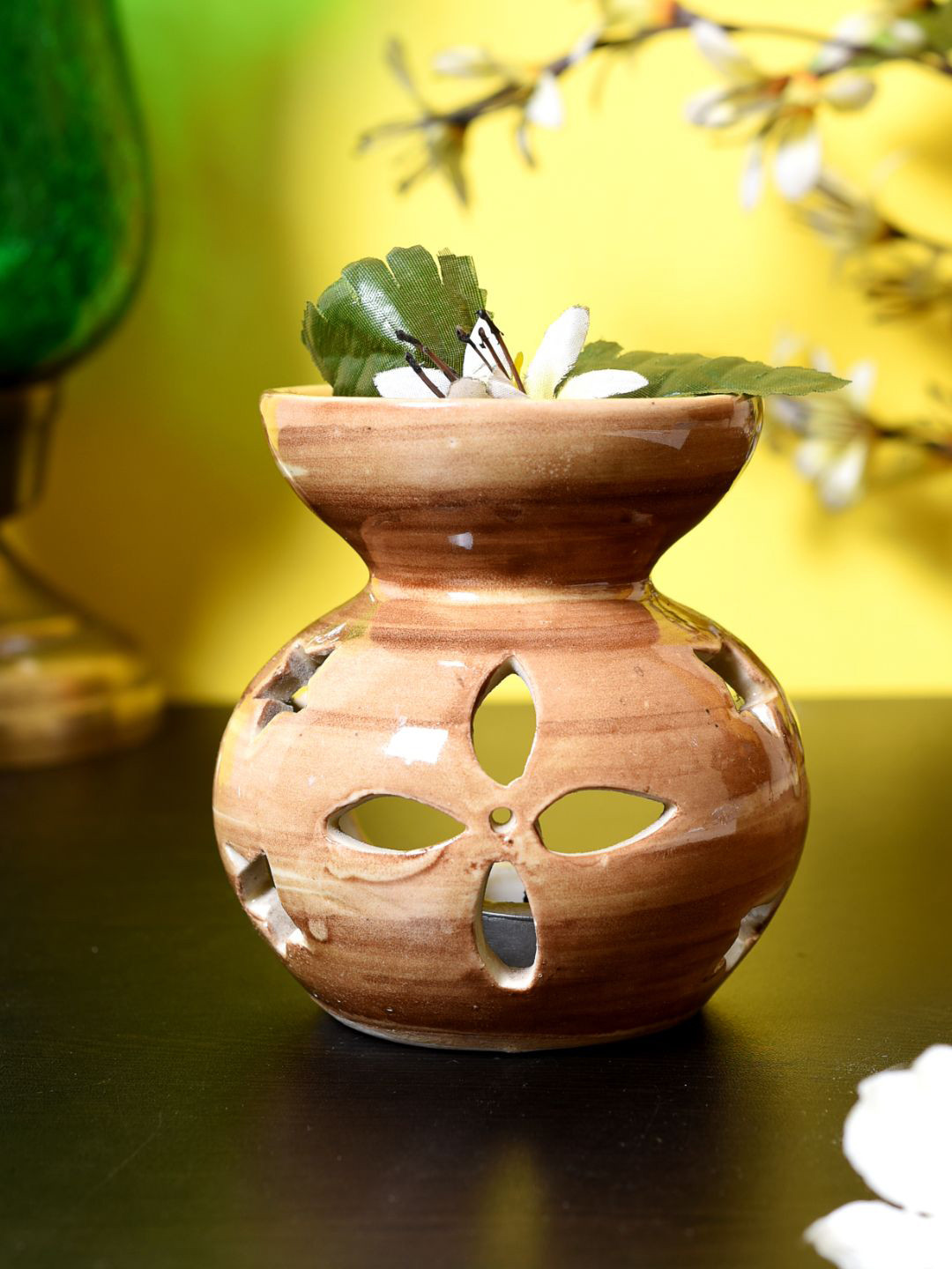 

Unravel India Brown Textured Ceramic Aroma Oil Diffusers