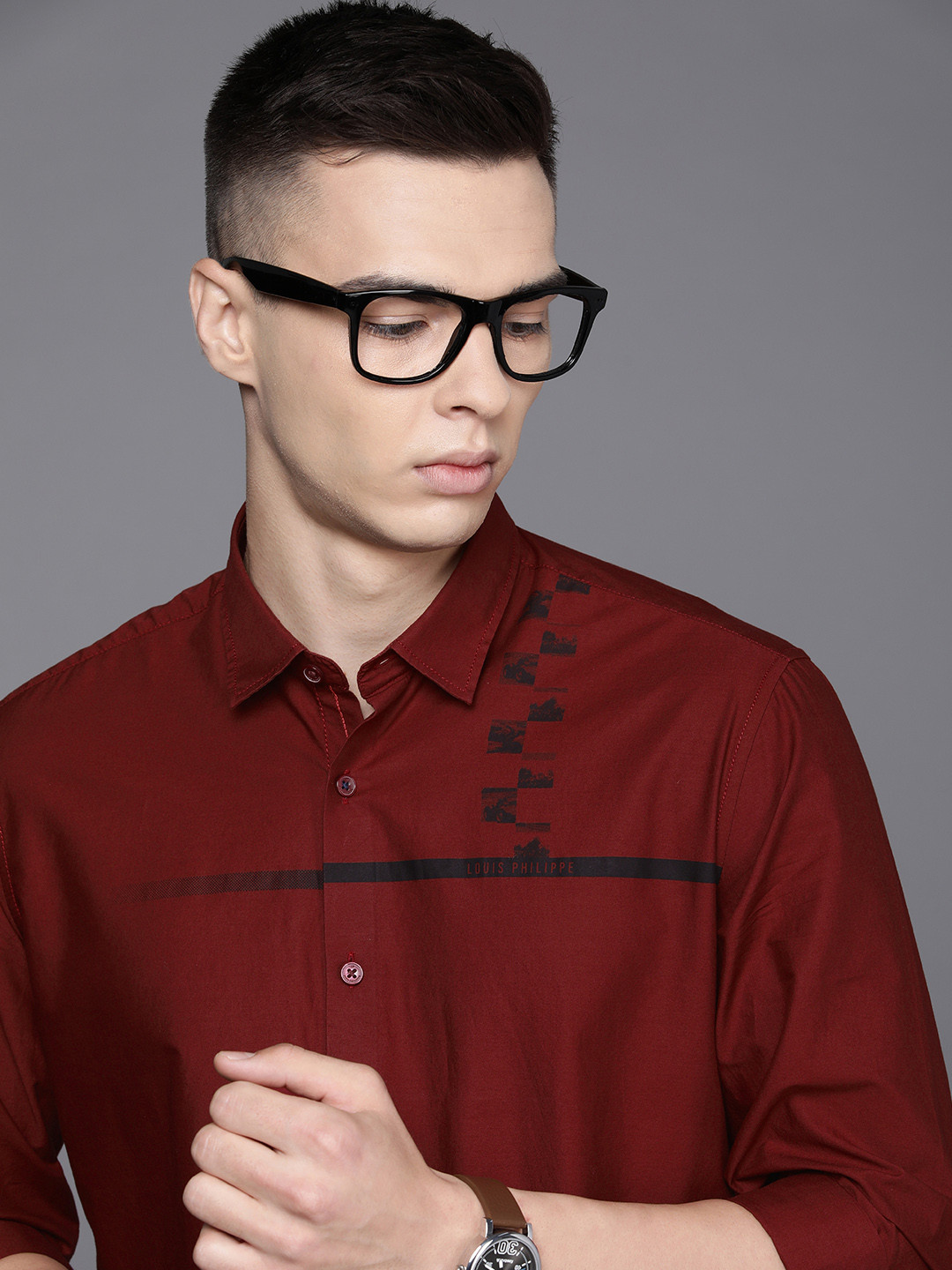 

Louis Philippe Sport Men Slim Fit Striped Detail Pure Cotton Casual Shirt, Maroon