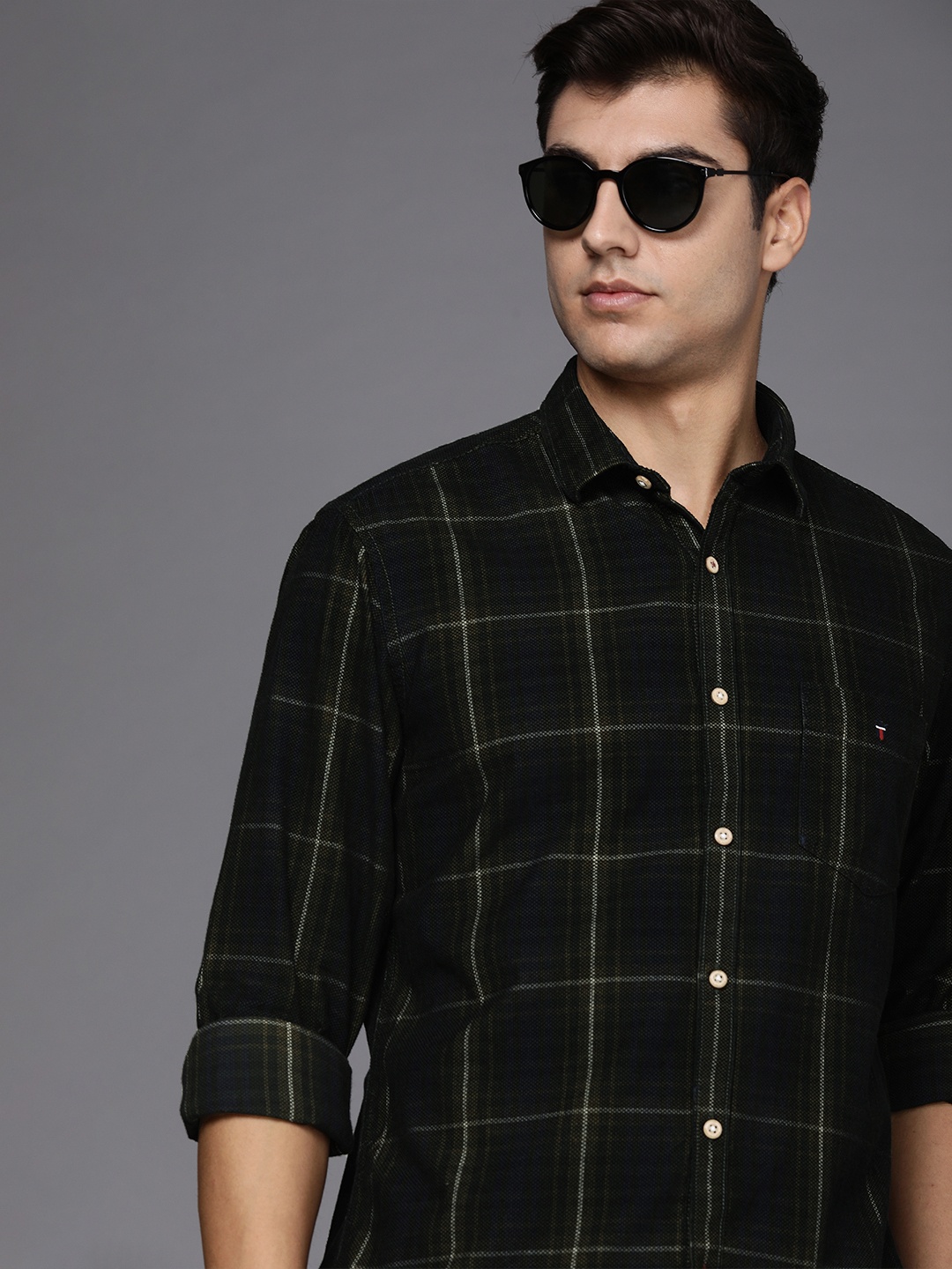 

Louis Philippe Sport Men Black & White Slim Fit Tartan Checked Corduroy Casual Shirt