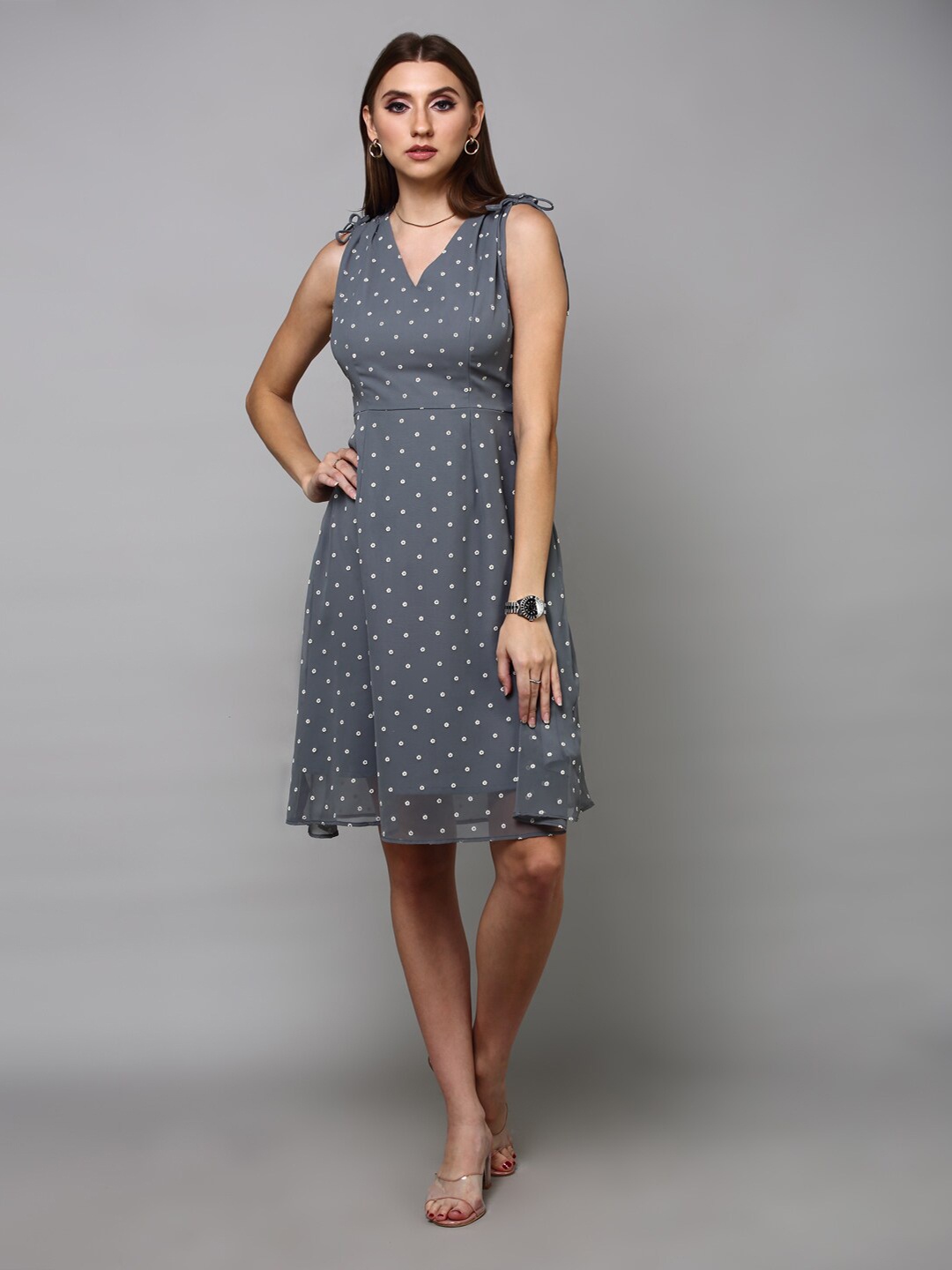 

aturabi Women Grey Printed Cotton Fit and Flare Dress