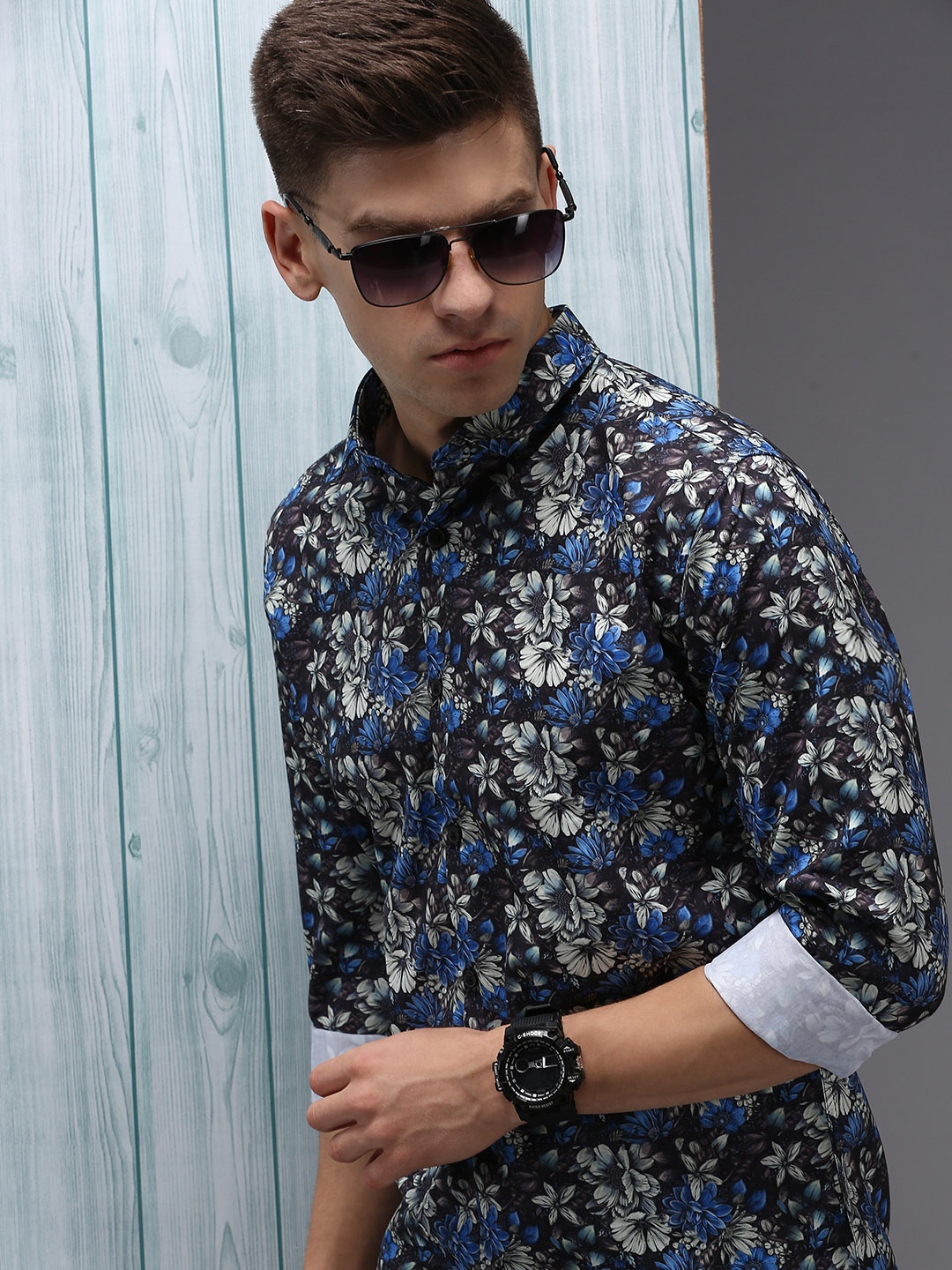 

SHOWOFF Men Black Comfort Floral Printed Cotton Casual Shirt