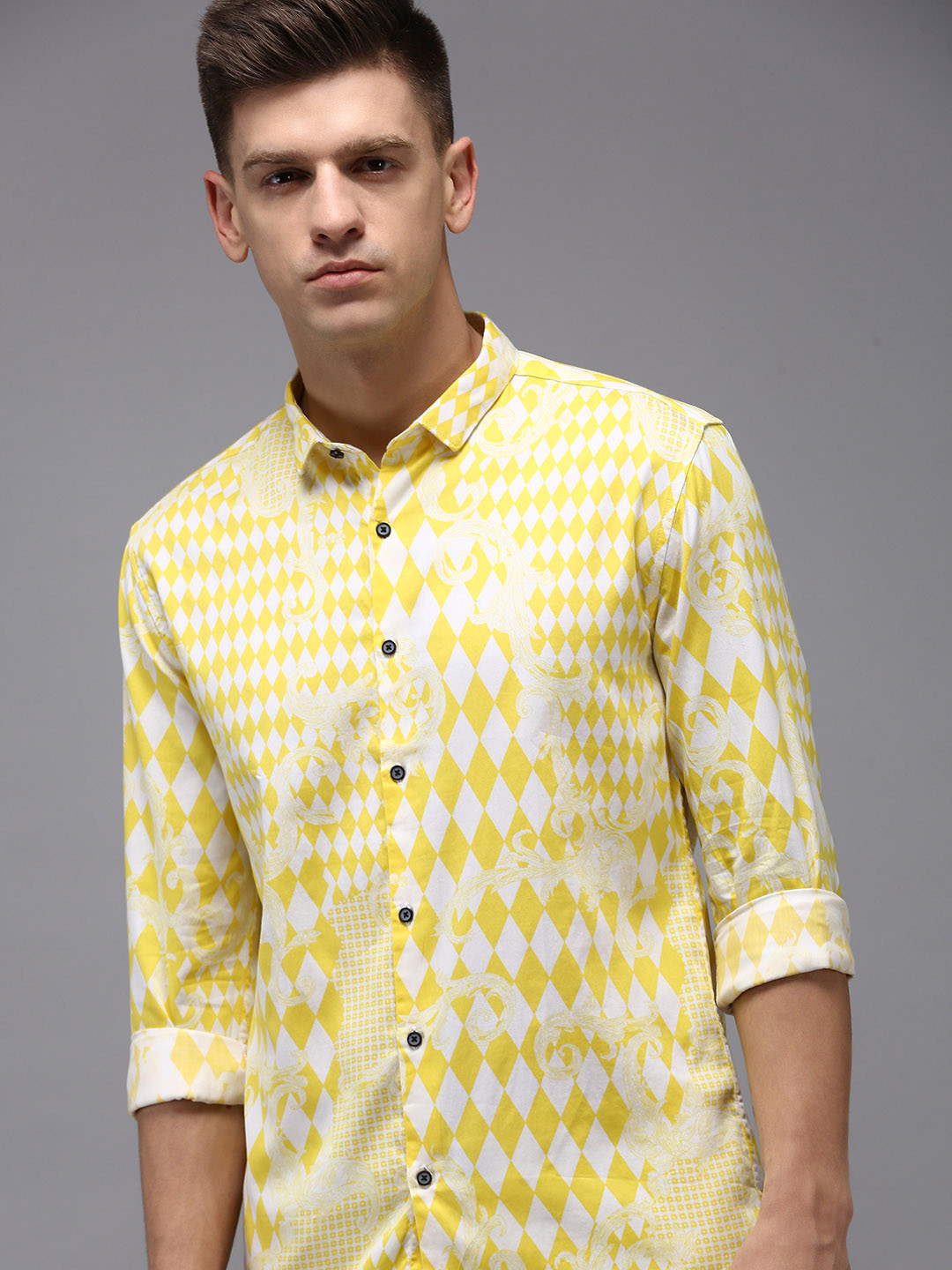 

SHOWOFF Men Yellow Comfort Printed Cotton Casual Shirt