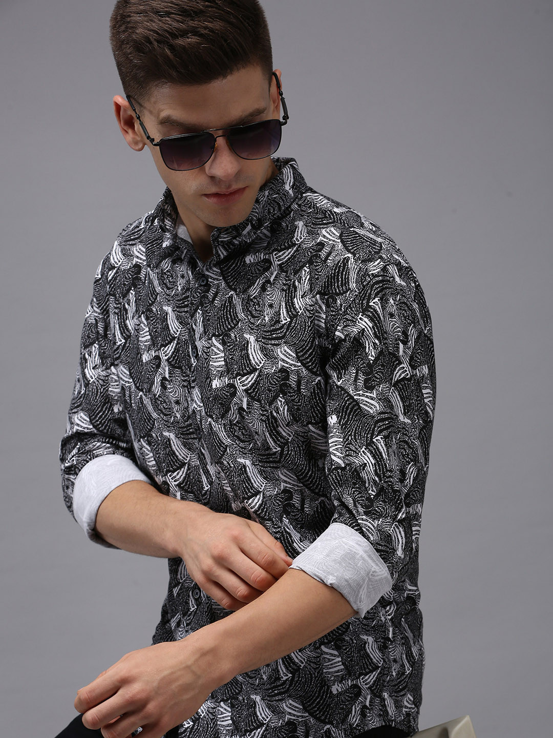

SHOWOFF Men Black Comfort Printed Cotton Casual Shirt