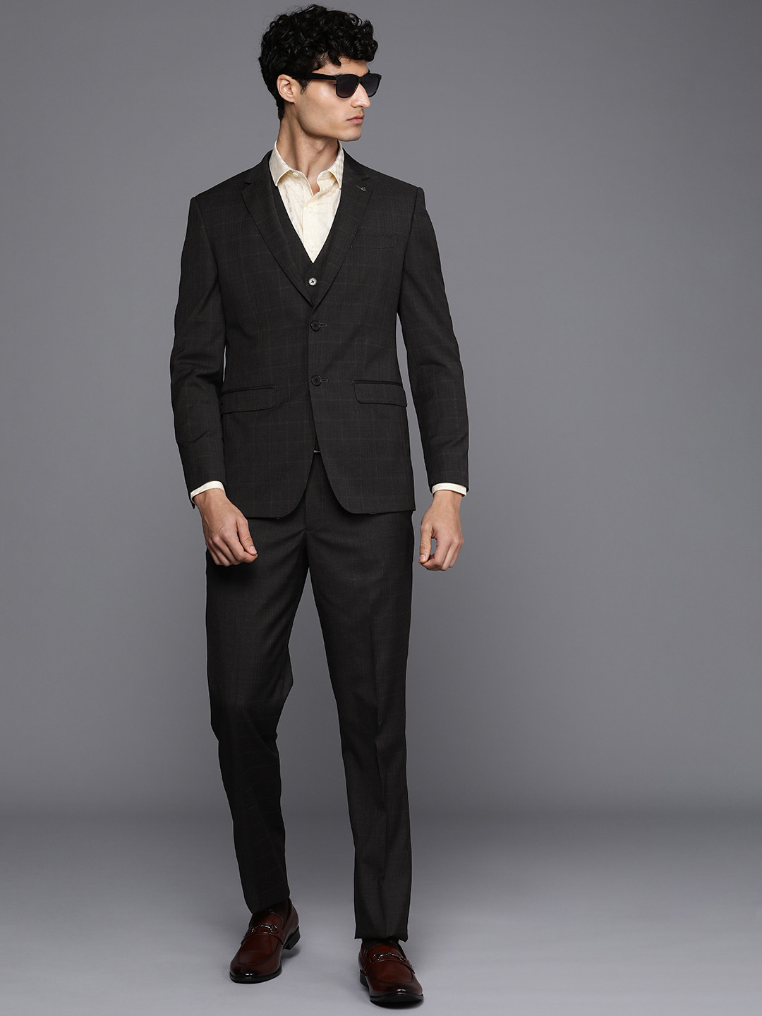 

Louis Philippe Men Checked Slim-Fit Single-Breasted 3-Piece Formal Suit, Black