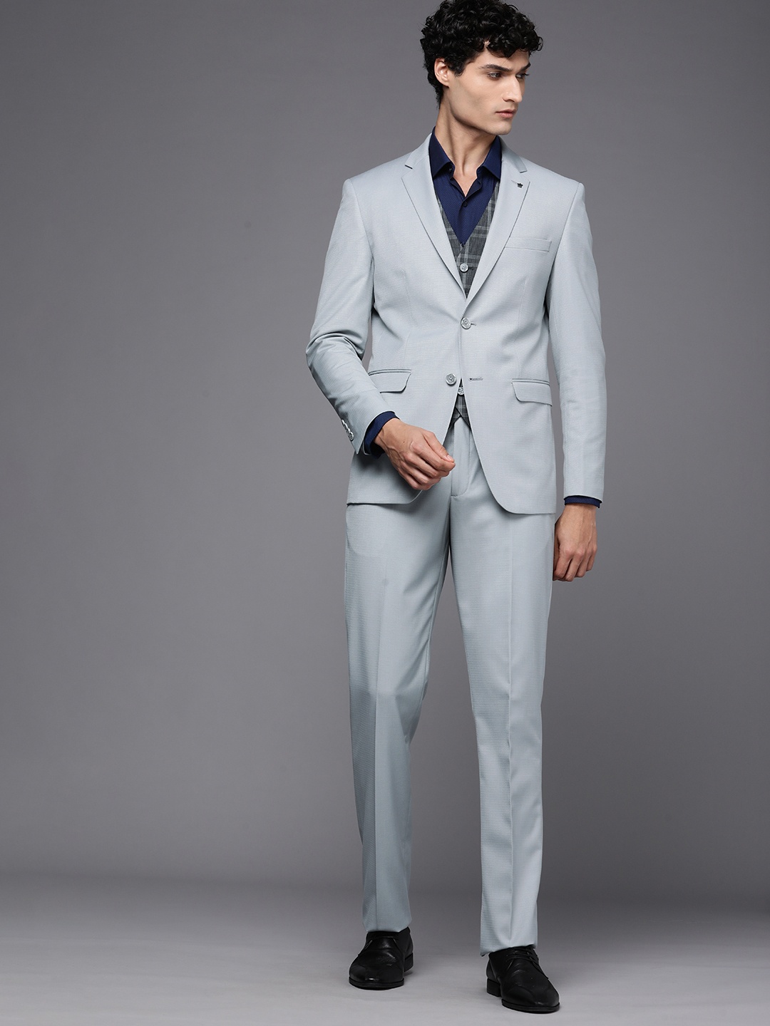 

Louis Philippe Men Slim Fit Self Design Single Breasted Formal Suit, Grey