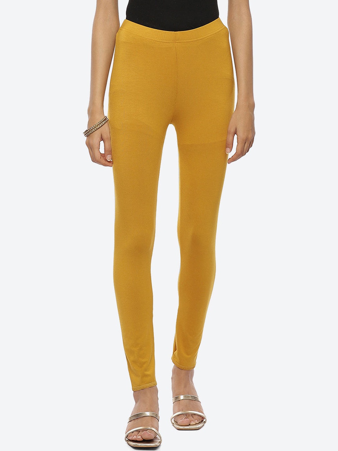 

Lakshita Women Yellow Solid Ankle-Length Leggings