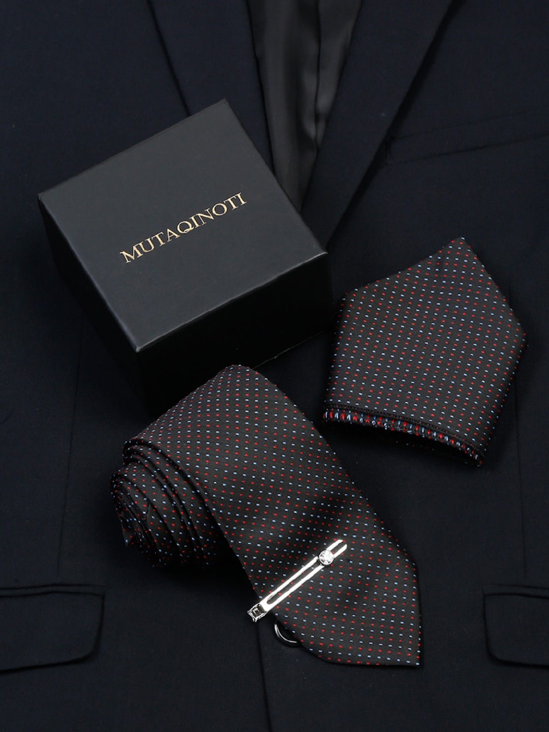 

LOUIS STITCH Men Printed Italian Silk Accessories Gift Set, Black