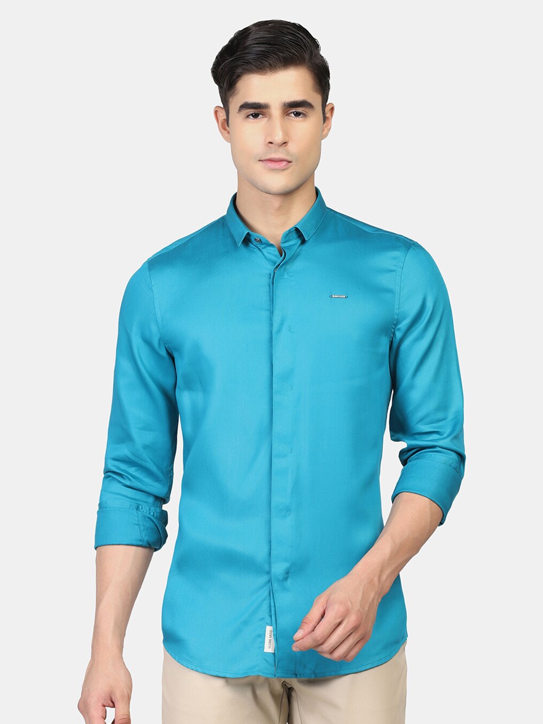 

Blackberrys Men Blue Slim Fit Casual Shirt