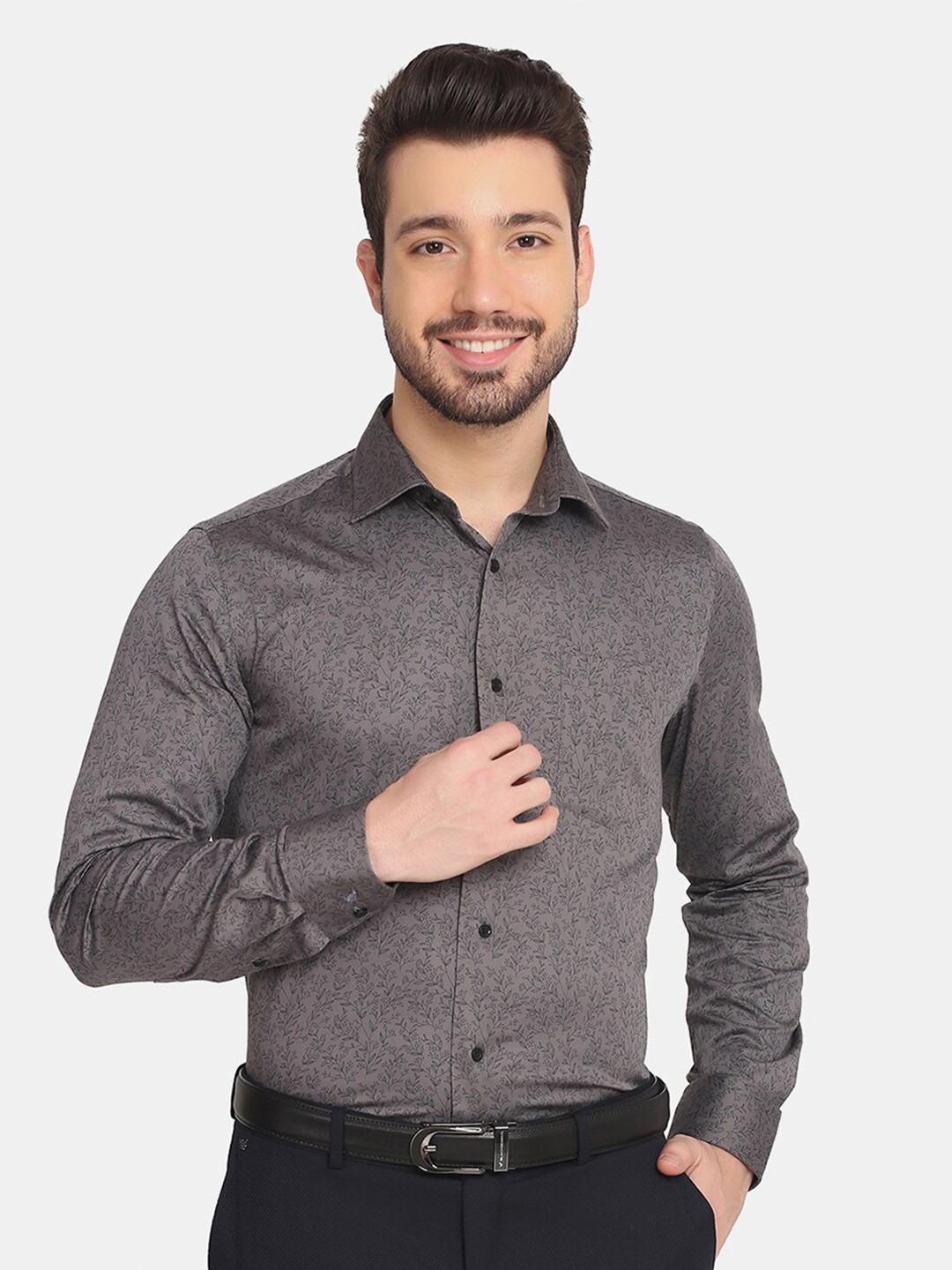 

Blackberrys Men Black Slim Fit Floral Printed Formal Shirt