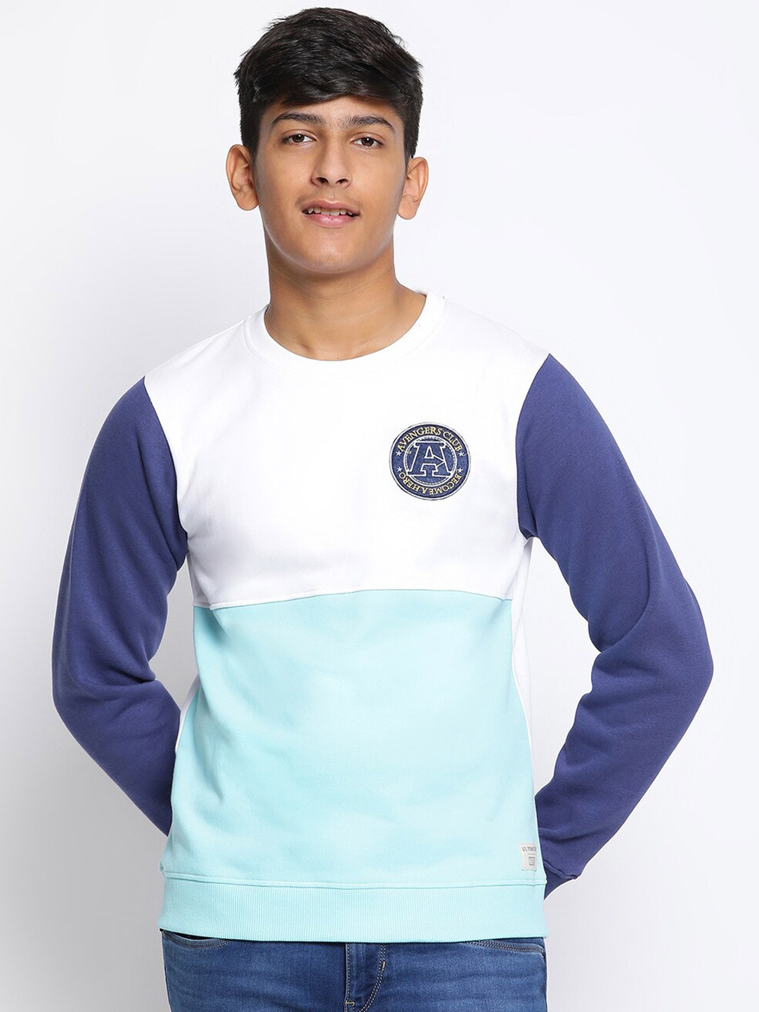 

Lil Tomatoes Boys Blue Colourblocked Sweatshirt