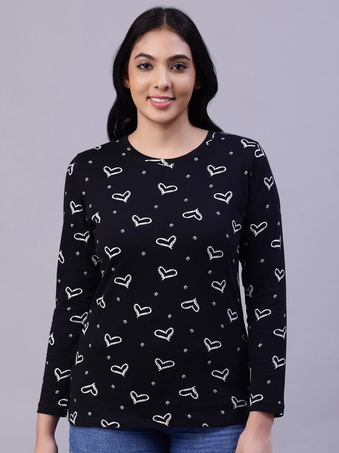 

TITTLI Women Black Printed Cotton T-shirt