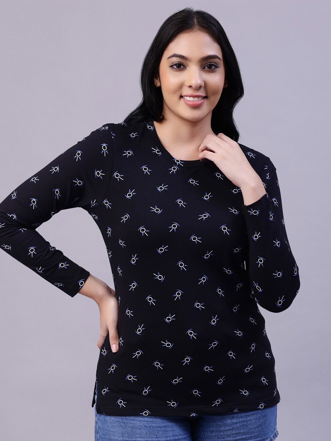 

TITTLI Women Black Printed Cotton T-shirt