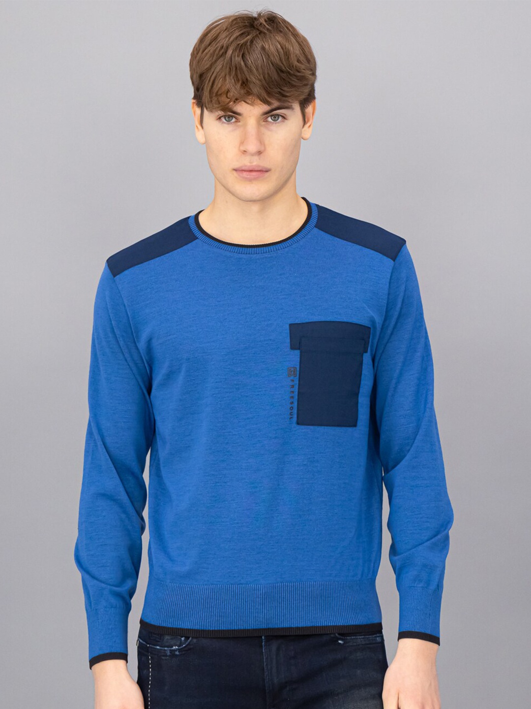 

FREESOUL Men Blue & Navy Blue Colourblocked Pullover