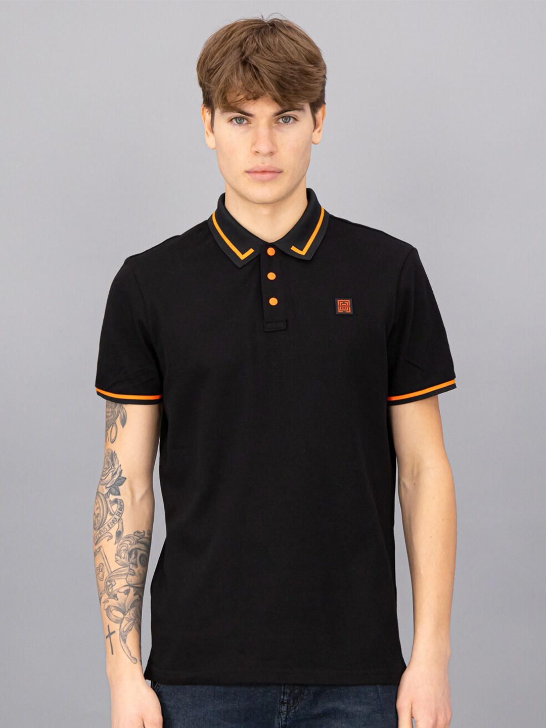 

FREESOUL Men Black Solid Polo Collar T-shirt