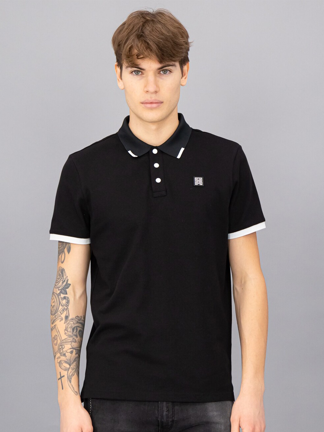 

FREESOUL Men Black Solid Polo Collar T-shirt