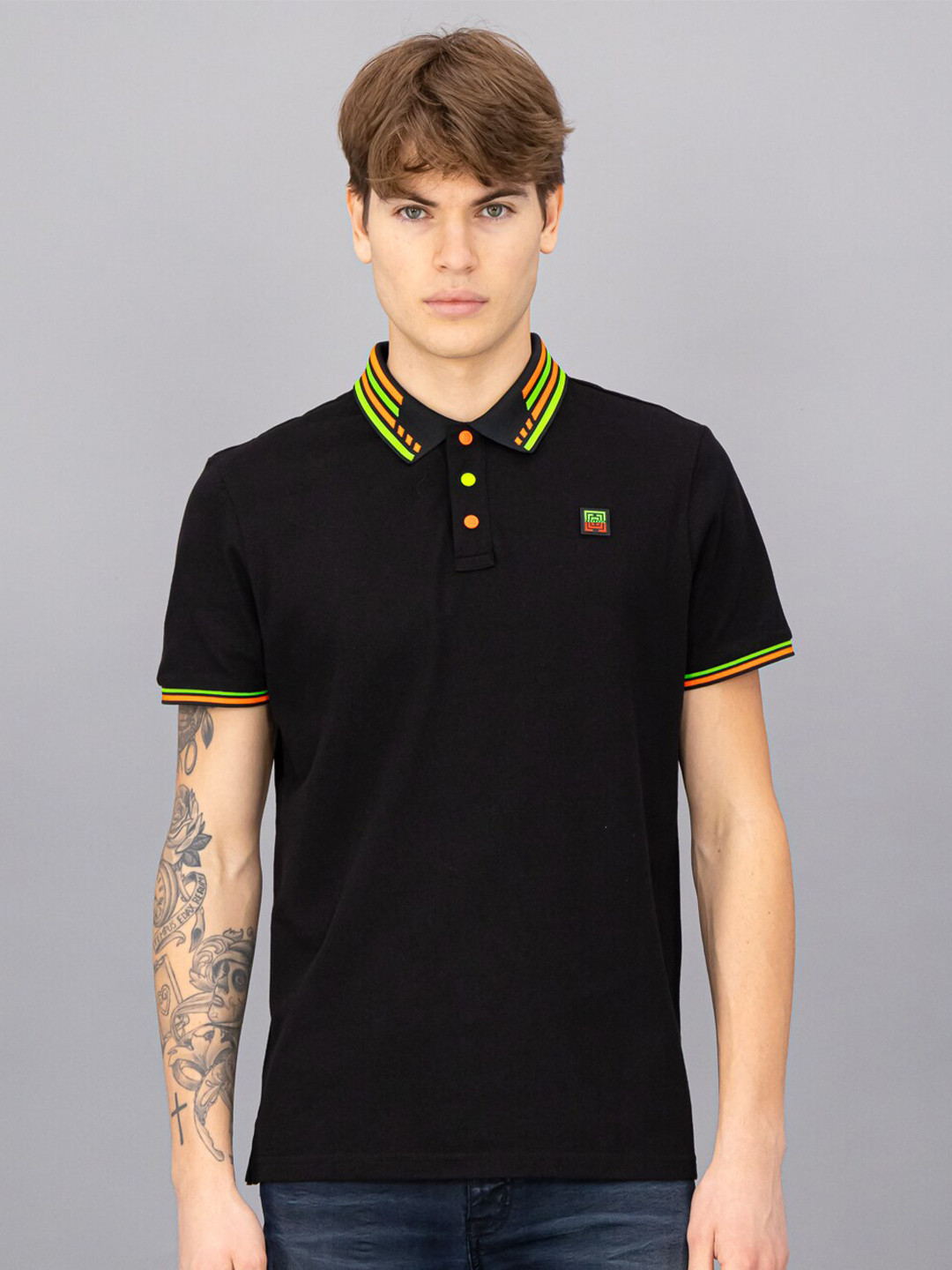 

FREESOUL Men Black Solid Polo Collar T-shirt