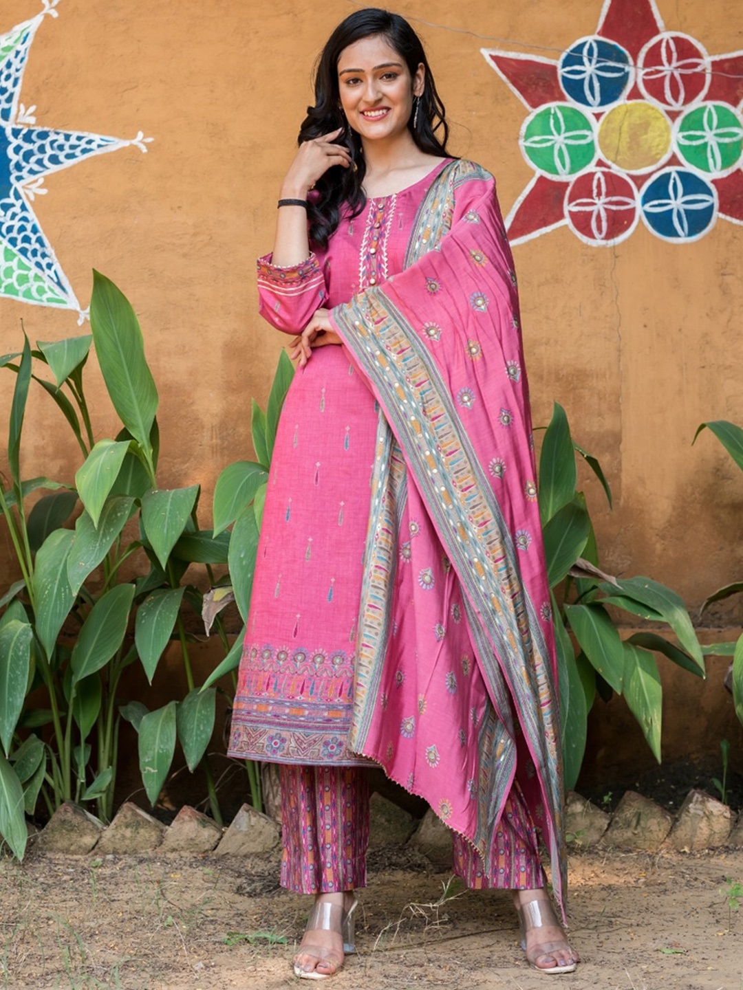 

Swasti Women Pink Floral Printed Pure Silk Kurta with Trousers & With Dupatta