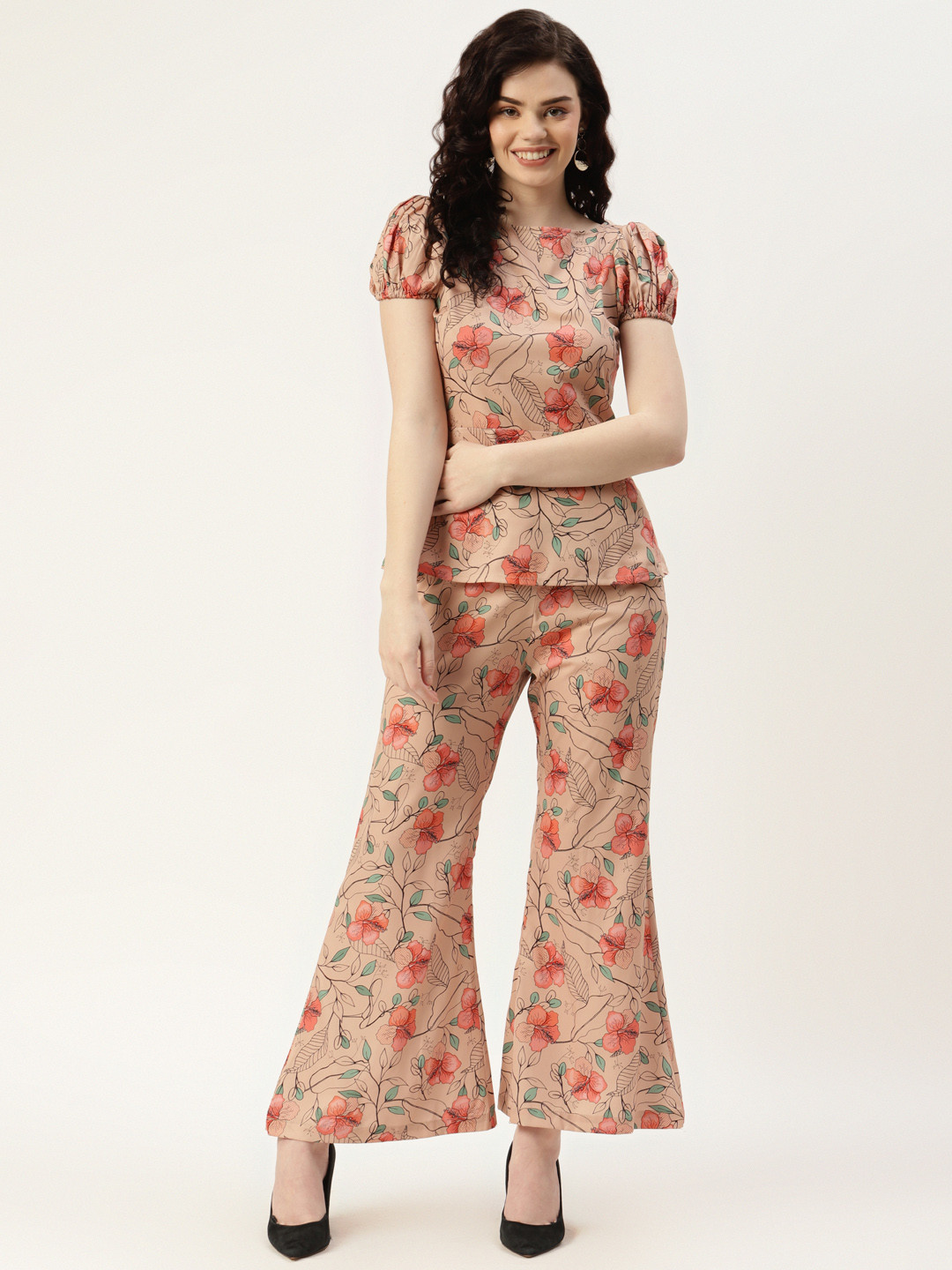 

Sleek Italia Women Beige Floral Printed Top With Palazzos