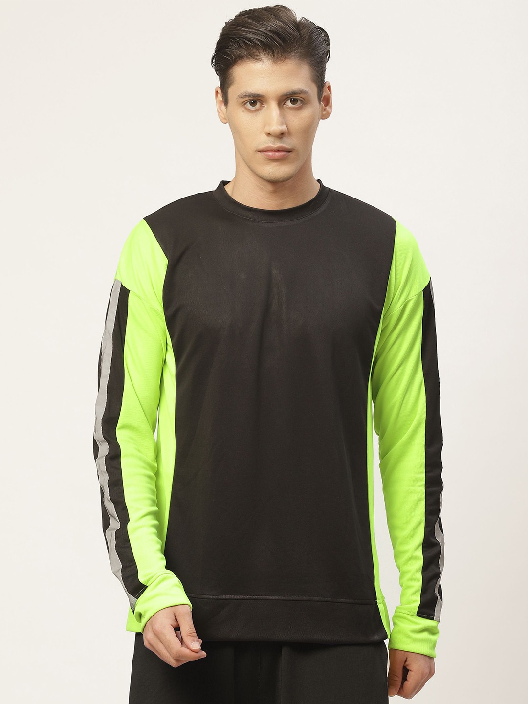 

PAUSE SPORT Men Black & Green Long Sleeve Cotton T-shirt