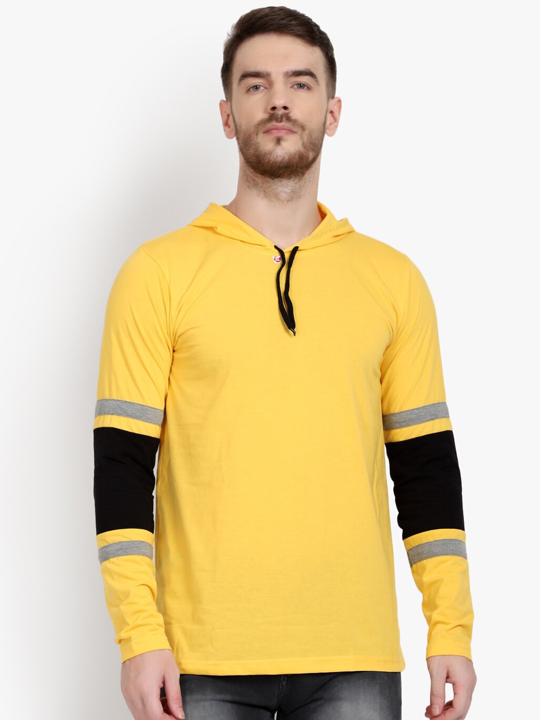 

PAUSE SPORT Men Yellow Hooded Cotton T-shirt