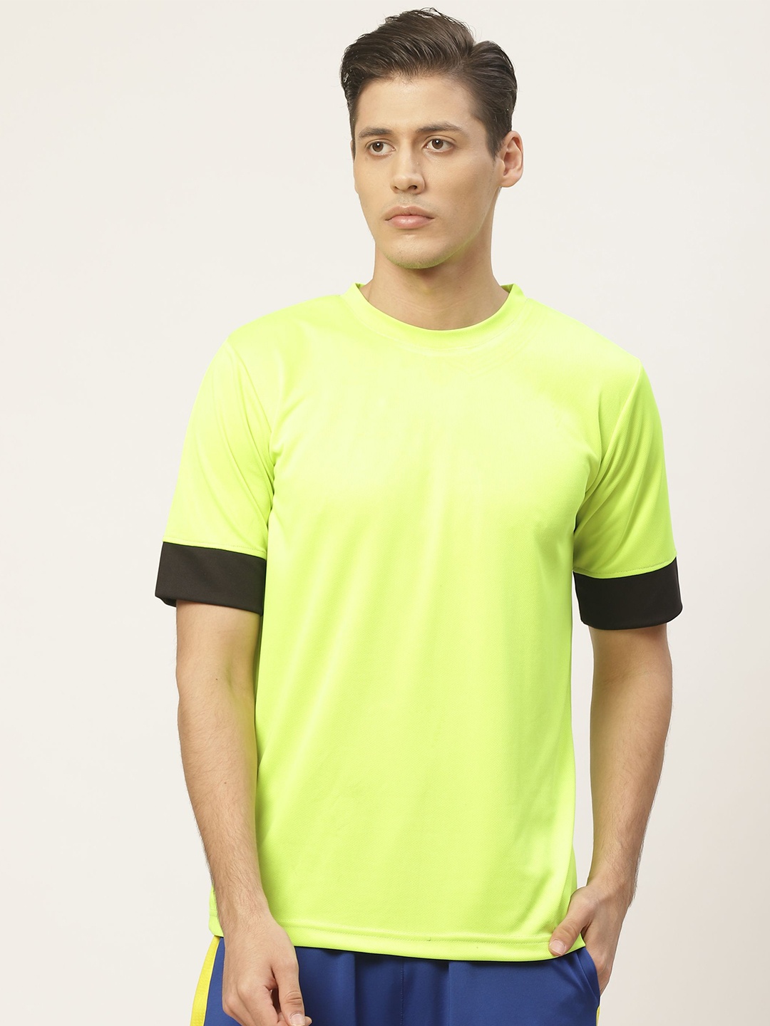 

PAUSE SPORT Men Lime Green & Black Cotton T-shirt