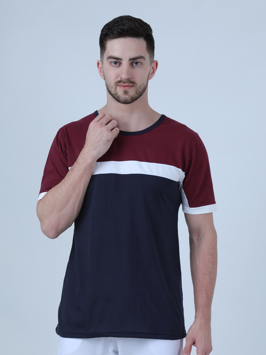 PAUSE SPORT Men Black & Maroon Colourblocked T-shirt