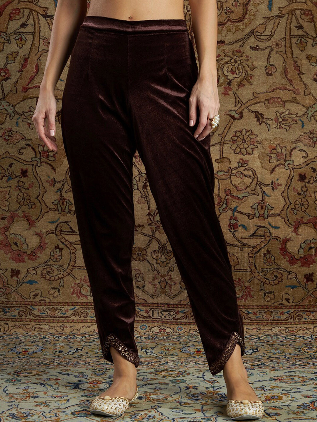 

Shae by SASSAFRAS Women Brown Solid Trousers