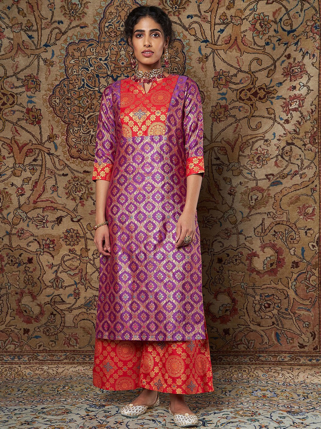 

Shae by SASSAFRAS Women Purple Floral Printed Kurta with Palazzos