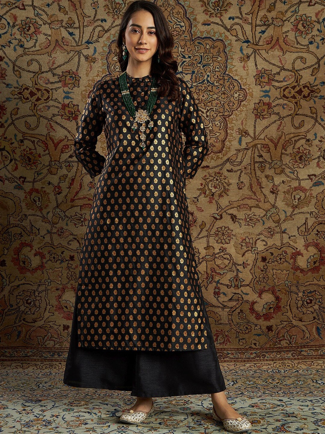 

Shae by SASSAFRAS Band Collar Ethnic Motifs Printed Indie Prints Brocade Jacquard Kurta, Black