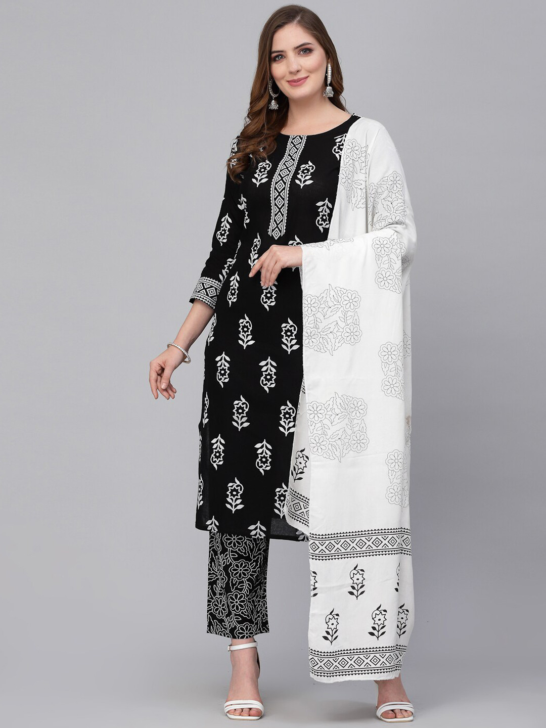 

JAIPURI BUNAAI Floral Printed Kurta with Trousers & With Dupatta, White
