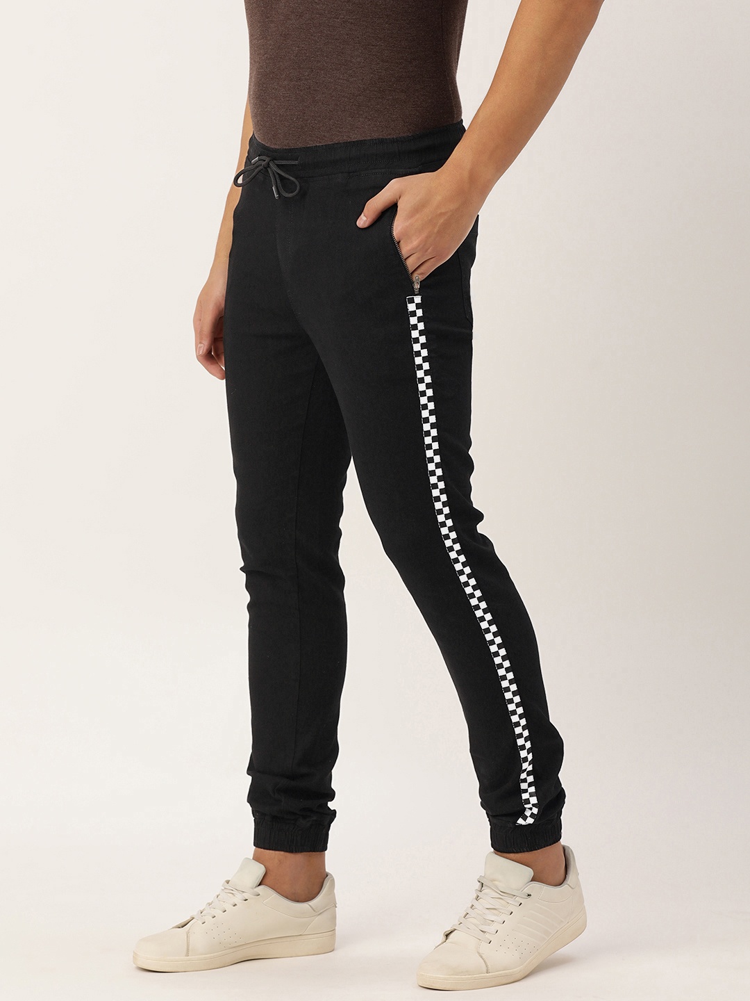 

IVOC Men Black Slim Fit Stretchable Joggers
