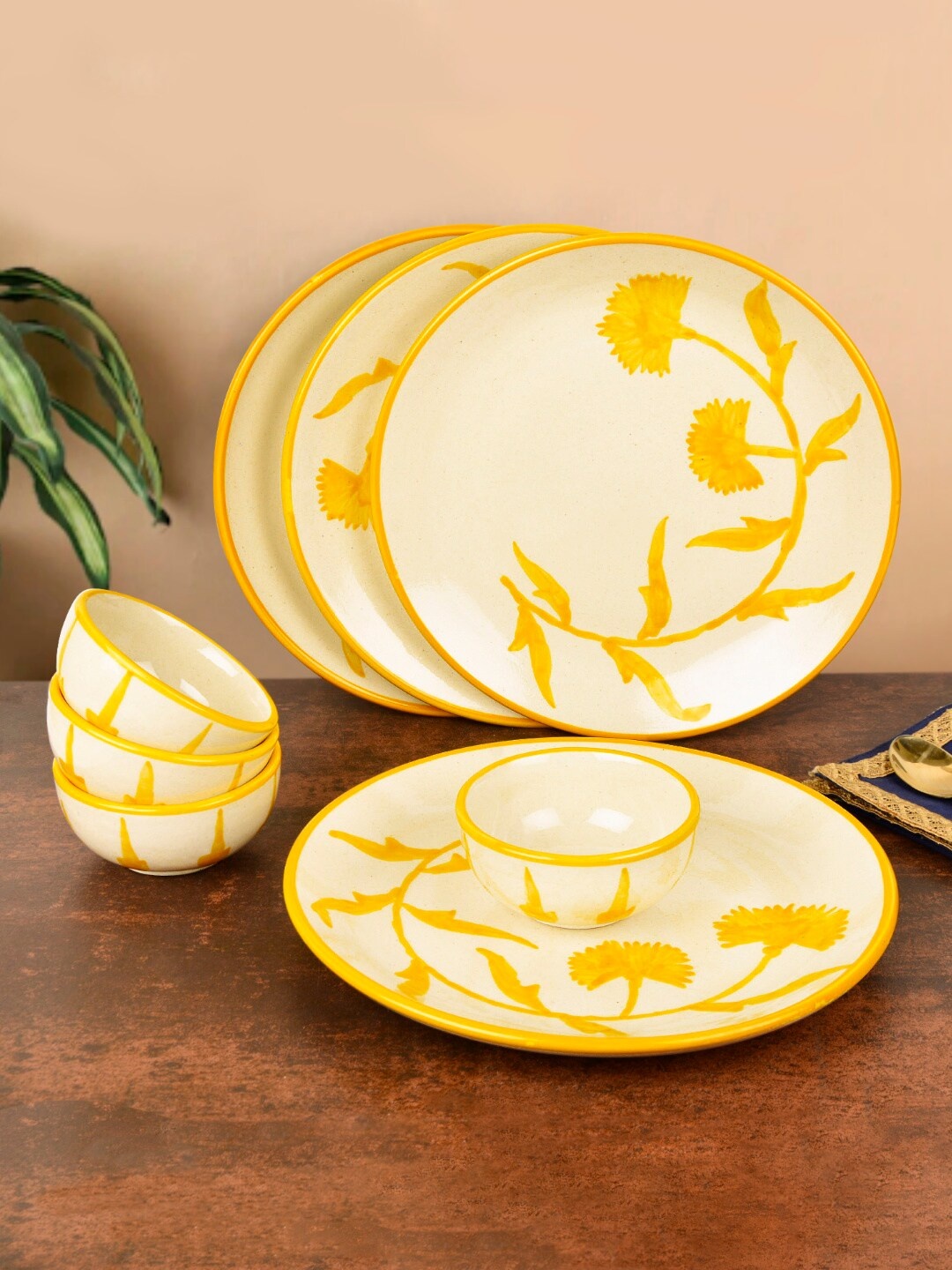 

StyleMyWay 8 Pieces of Yellow & Cream Dishwasher & Microwave safe Ceramic Dinner Set