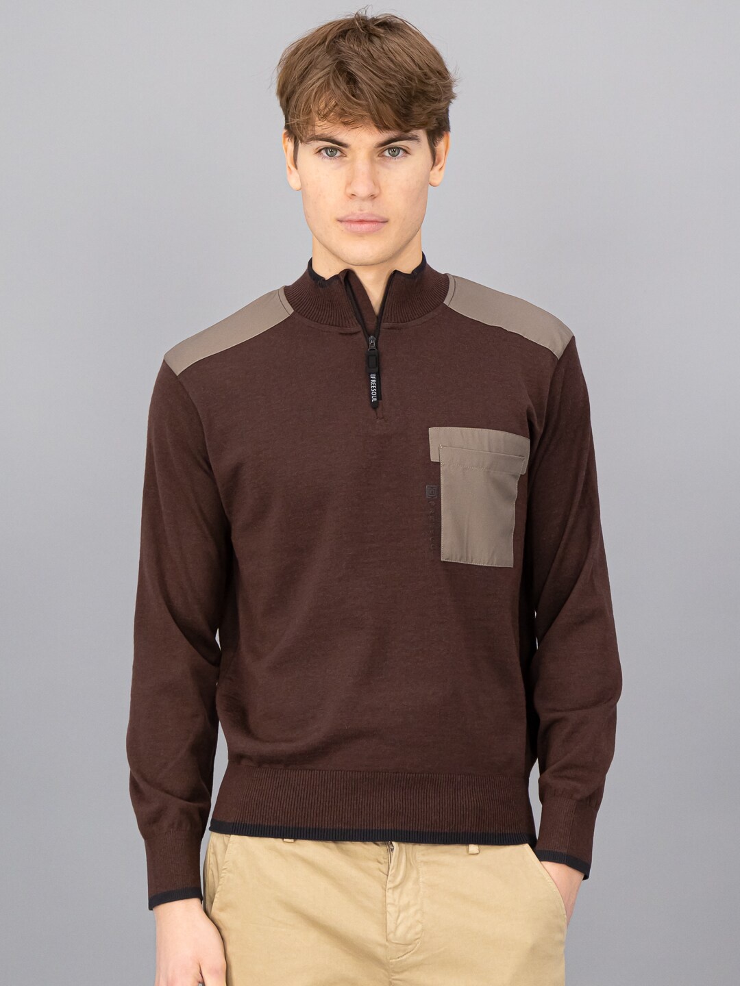 

FREESOUL Men Maroon & Grey Colourblocked Colourblocked Pullover