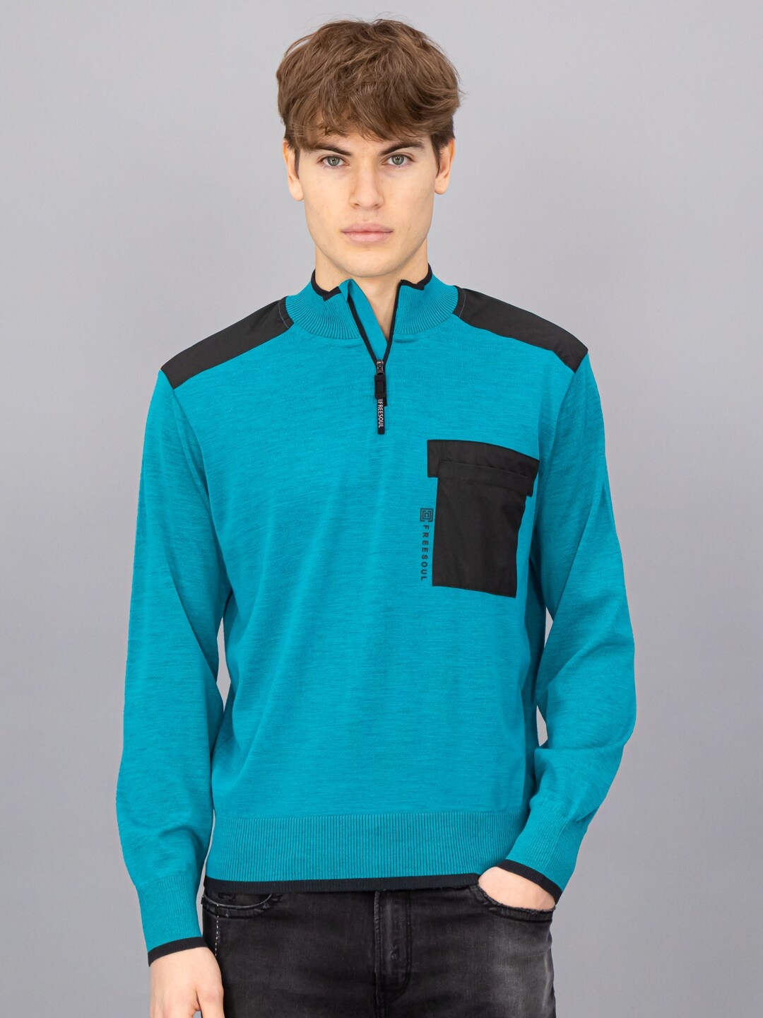 

FREESOUL Men Turquoise Blue & Black Solid Pullover