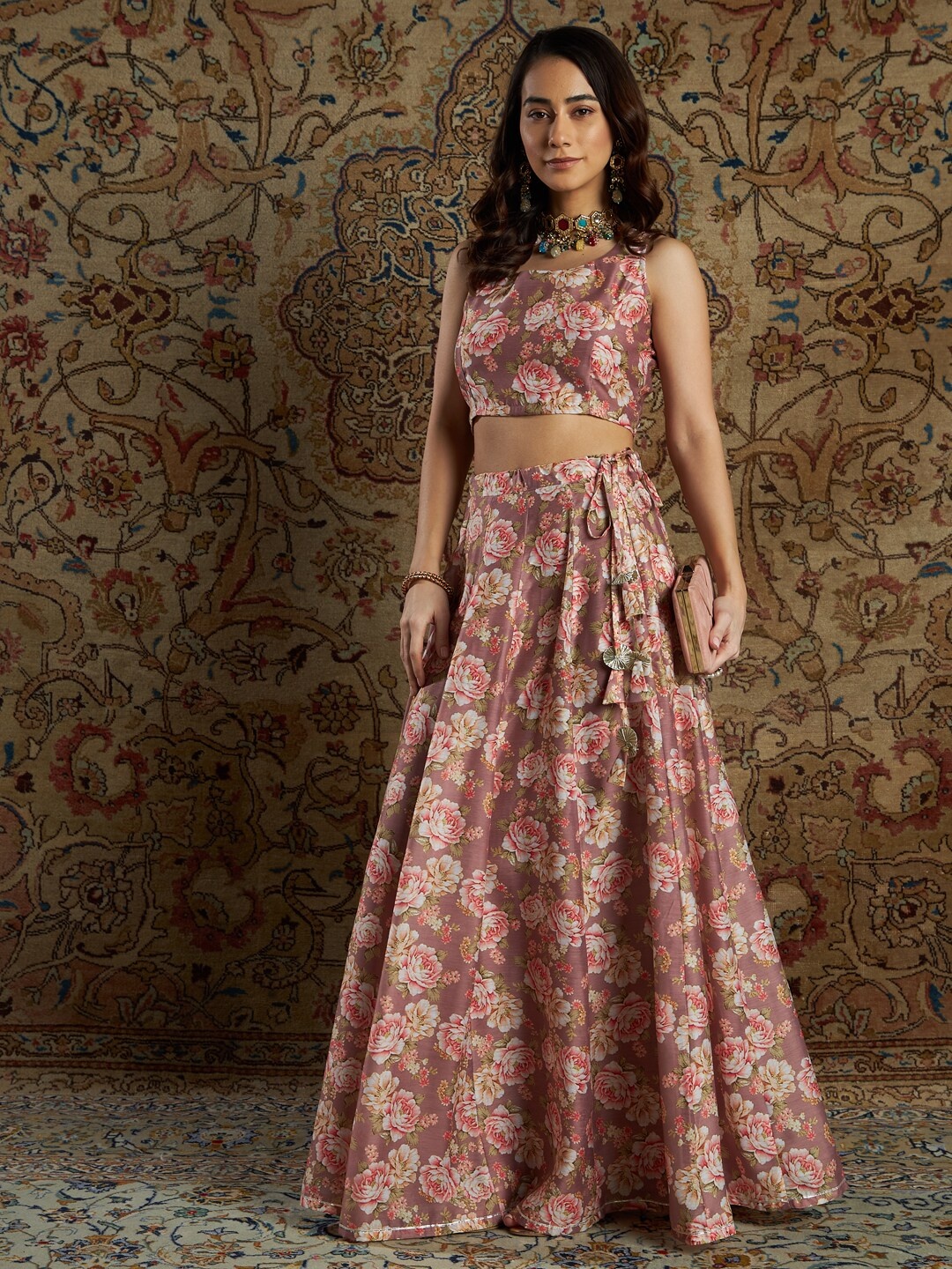 

Shae by SASSAFRAS Women Mauve & Off White Printed Ready to Wear Lehenga Choli