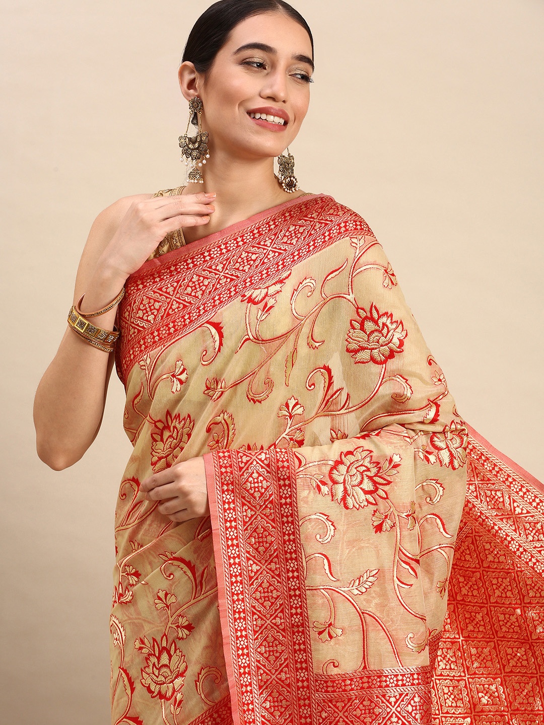

AYKA CLOTHINGS Paisley Zari Pure Cotton Banarasi Saree, Beige