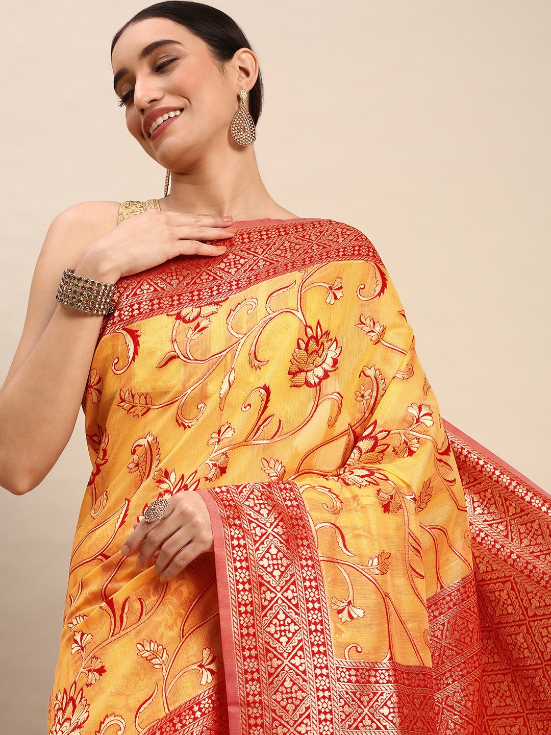 

AYKA CLOTHINGS Paisley Zari Pure Cotton Banarasi Saree, Yellow