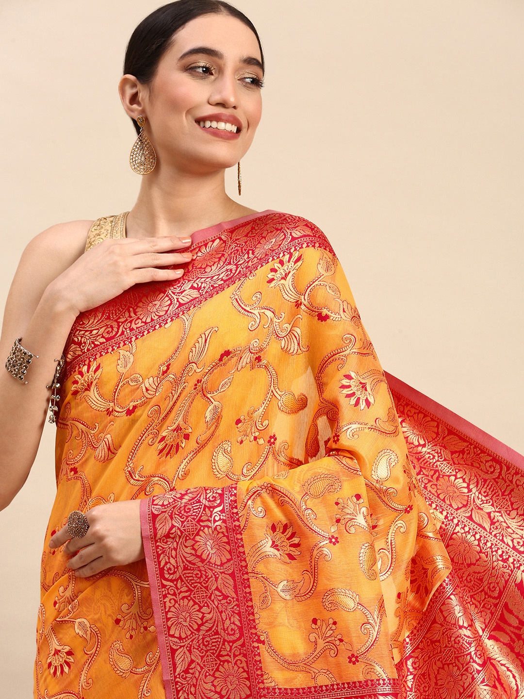 

AYKA CLOTHINGS Paisley Zari Pure Cotton Banarasi Saree, Yellow