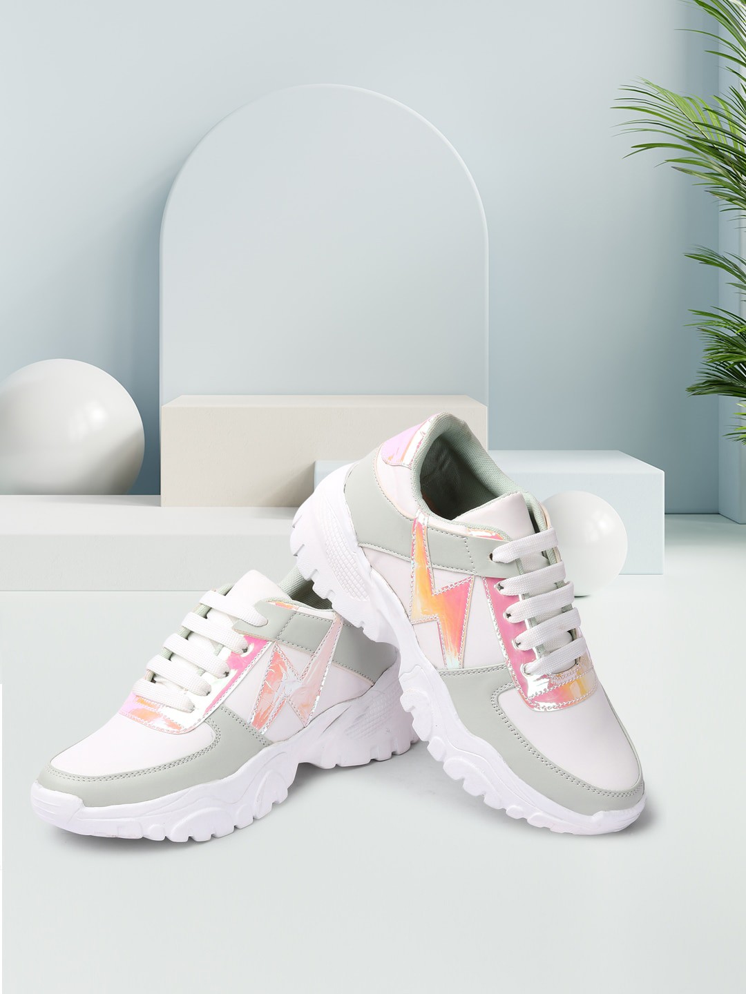 

Elibolz Women Green & White Colourblocked Lace-Ups Sneakers
