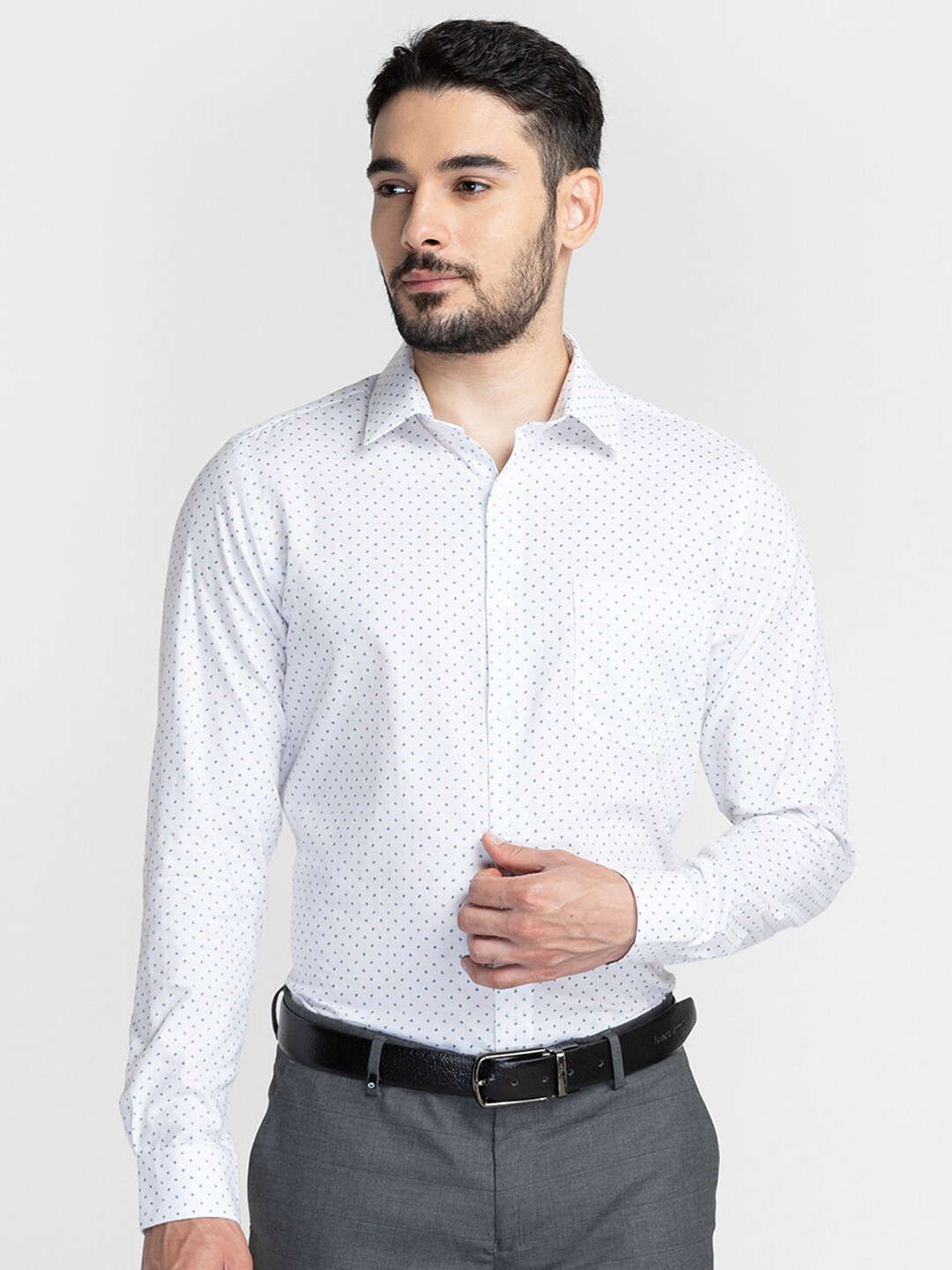 

Oxemberg Men White Classic Slim Fit Printed Formal Shirt
