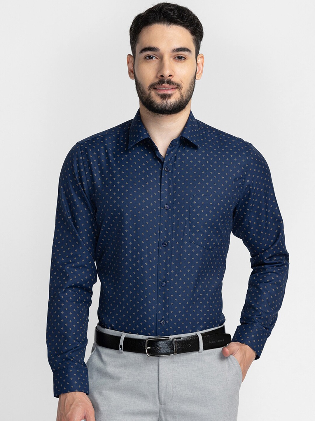 

Oxemberg Men Navy Blue Classic Slim Fit Printed Cotton Formal Shirt